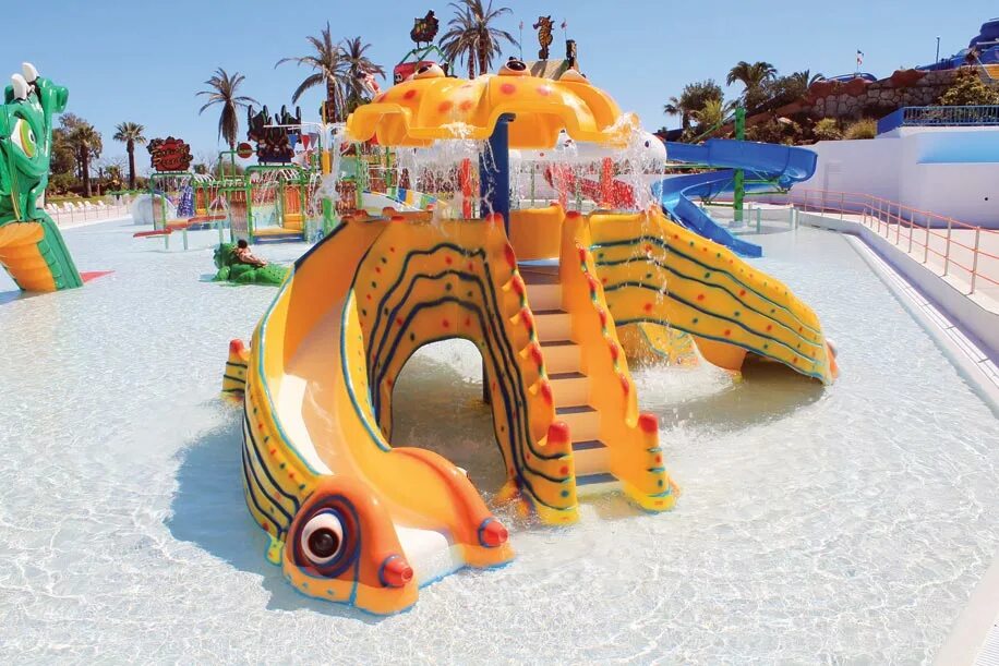 Soak and splash. Slide splash аквапарк португалия. горка grand soleil слайд splash. аквапарк в португалии фото. slid.