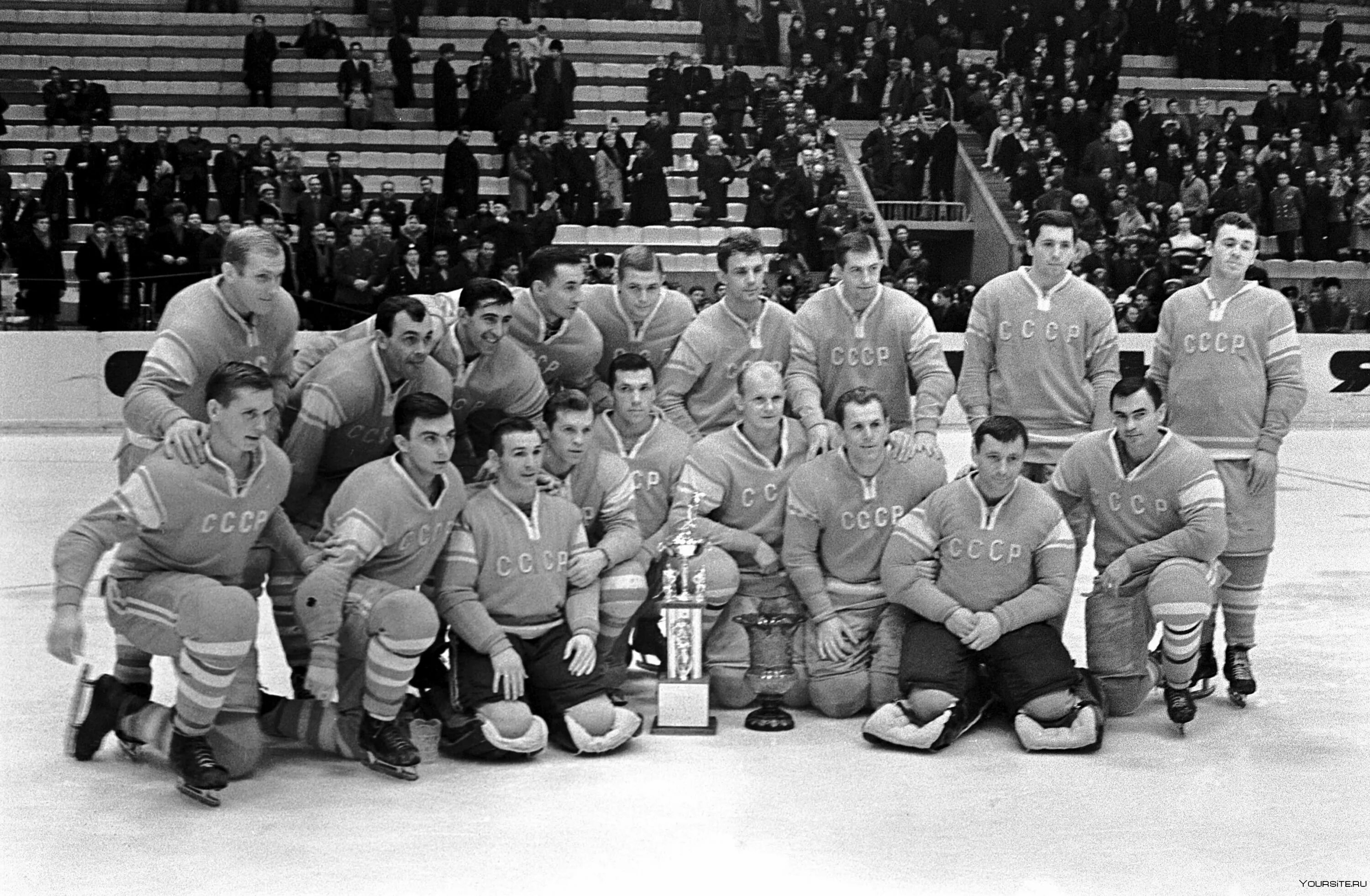 Хоккейная ссср. Первенство СССР по хоккею с шайбой 1964. Сборной СССР по хоккею. Чемпионат мира по хоккею 1967. Сборная СССР по хоккею с шайбой 1964.