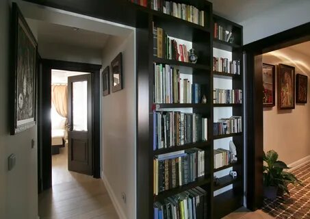В трех книжных