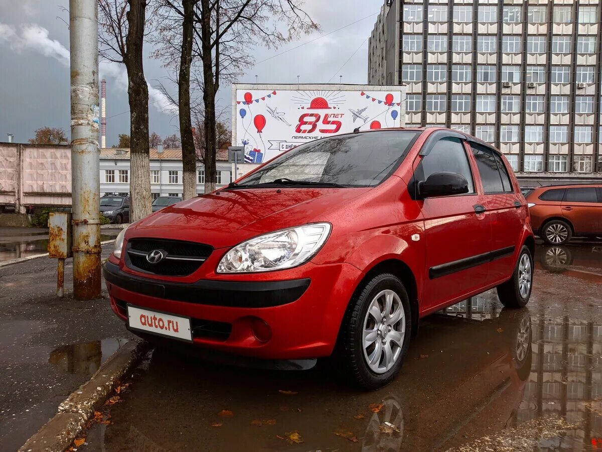 Купить хендай гетц в москве. Hyundai Getz 2010. Хендай Гетц 2010 красный. Хендай Гетц механика 2010 красный. Хендай Гетц красный.