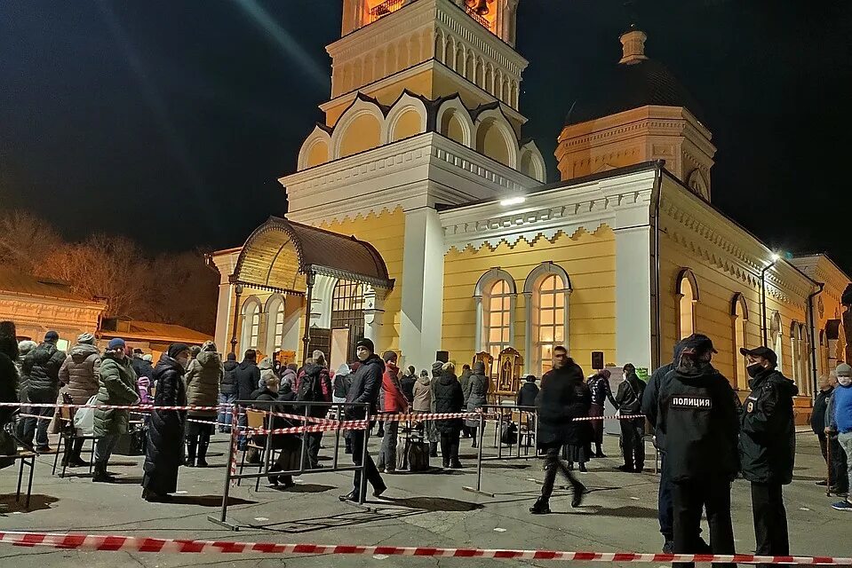 Храм всех скорбящих радость фурманов. Храмы работают сейчас. Серпухов. Собор иконы божией матери "всех скорбящих радость". Храм в энгельсе возле ярмарки.