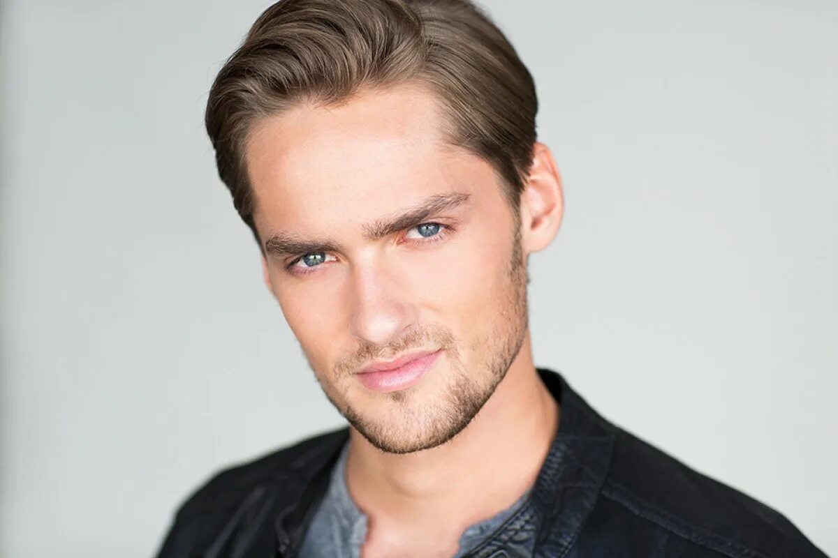 Alexander p. Джеймс маккензи. Alexander p. Alex papaconstantinou. Алекс уисендэнджер.