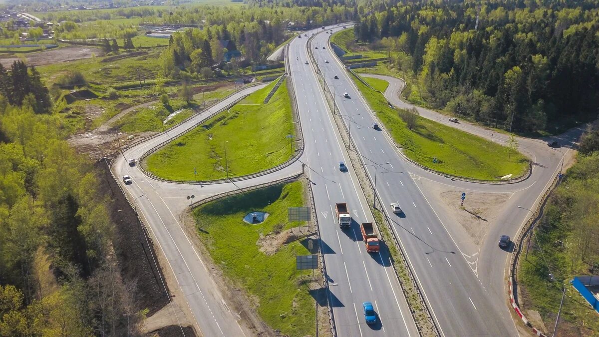 Шоссе транзит. Развязка а-107 и Дмитровское шоссе. Трасса Дмитровское шоссе Ярославское шоссе. Съезд с Дмитровского шоссе на а 107. Ярославское шоссе Автобан.