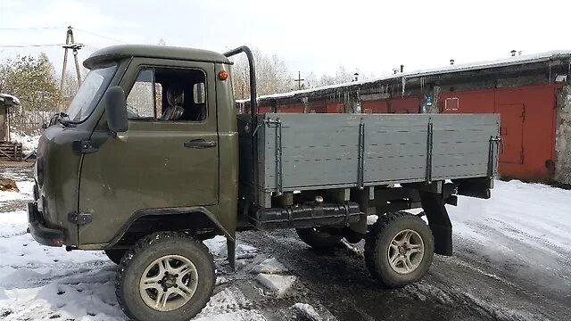 УАЗ 3303 бортовой. УАЗ головастик бортовой 3303. УАЗ 3303 бортовой самосвал. УАЗ 3303 бортовой на 33. Уаз свердловской купить бортовой