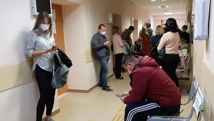 Облздрав липецк. Люди в поликлинике. поликлиника 7 липецк волкорезов. главный врач волкорезов поликлиника 7 липецк. врач волкорезов липецк 7 поликлиника.