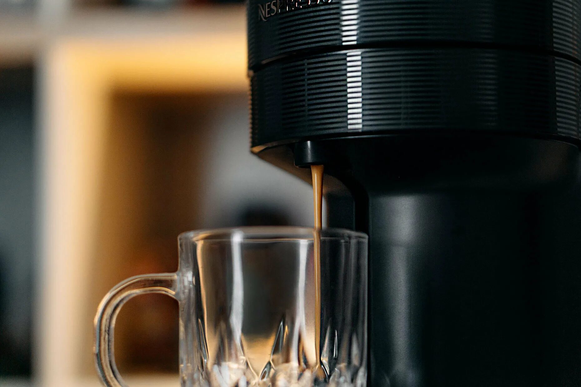 Vertuo next. Кофемашина nespresso vertuo. кофемашина неспрессо верту некст. кофемашина верту некст капсулы. nespresso vertuo next d.