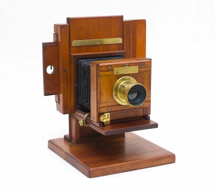 Старые веб. Старый фотоаппарат. Старая камера. Старая веб камера. Ретро видеокамера.