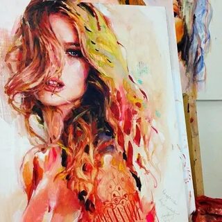 Художник рисующий картины красками