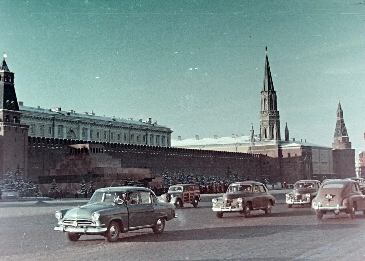 1958 год россия. Красная площадь в СССР 1950г. Москва красная площадь 1950. Красная площадь 60-е годы. Москва 1950г Кремль.