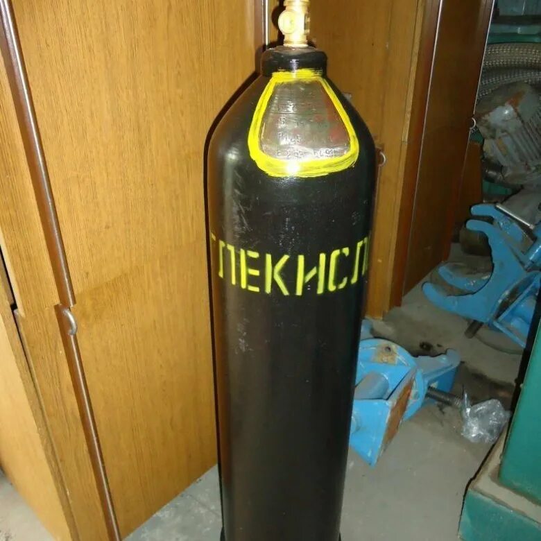Баллон азотный 40л. Углекислотный баллон 20 литров. Баллон 40 литров углекислота. Баллон углекислотный 20л тгс. Баллон 20 литров углекислота.