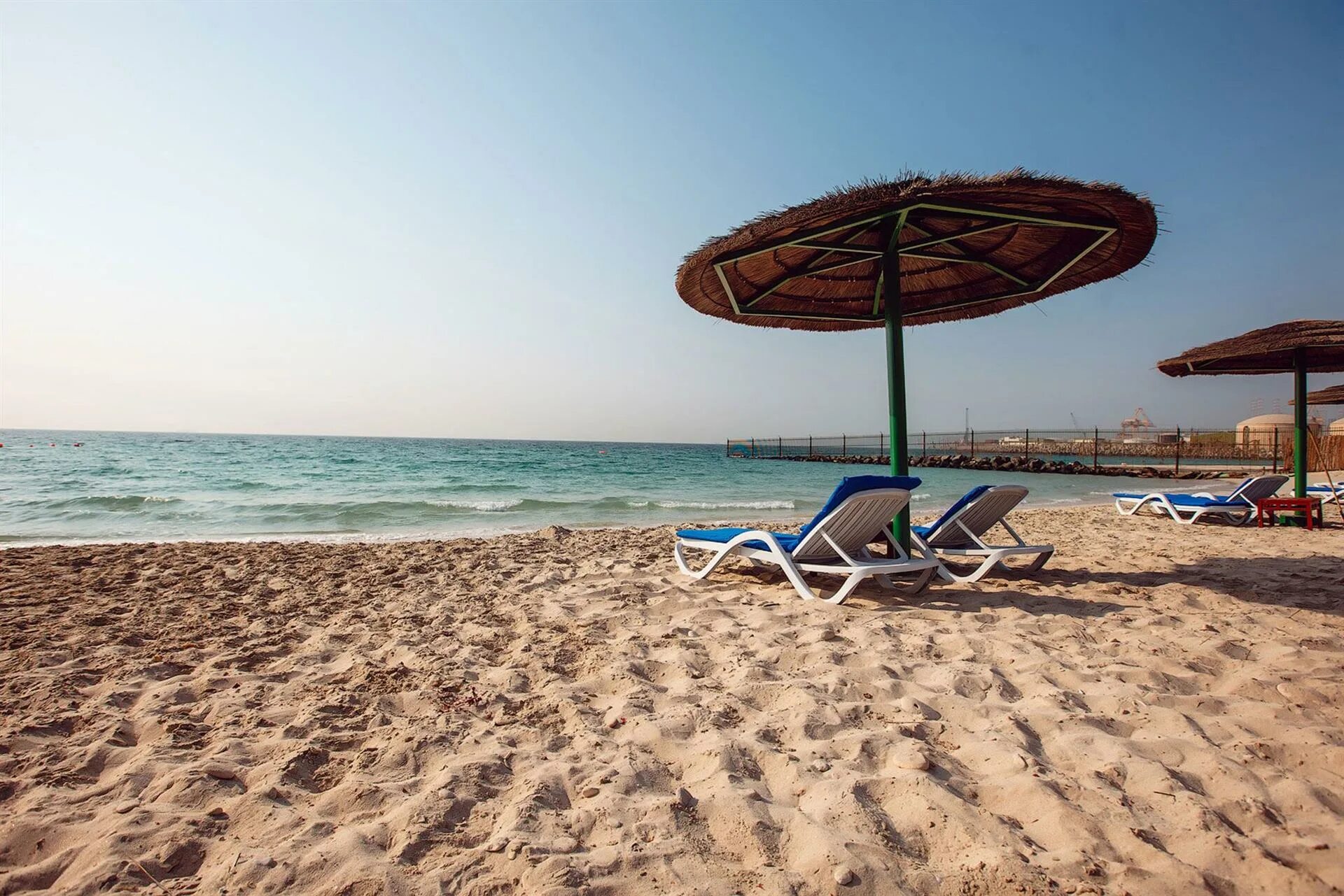 Sahara beach resort 5. Sahara beach resort spa 5 шарджа. пляж sahara beach sharjah. sahara beach resort &amp; spa (ex. royal beach) 5*. пляж отеля sahara beach resort &amp; spa 5*.