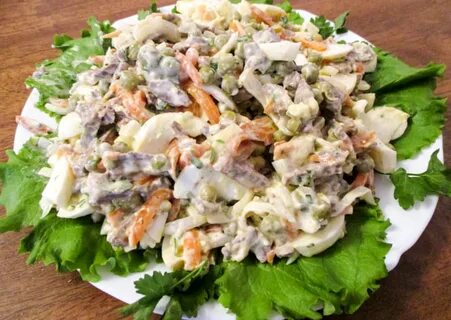 Вкусный рецепт салата со свининой