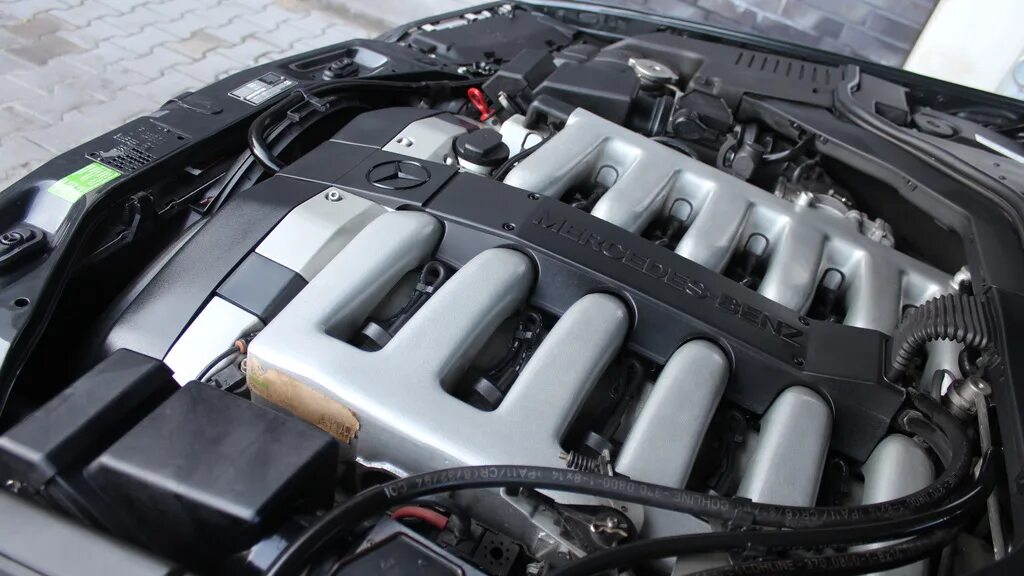 Мерседес v12. Мотор v12 mercedes w140 s600. w140 s600 мотор. mercedes w140 s600 двигатель. мотор w12 мерседес.