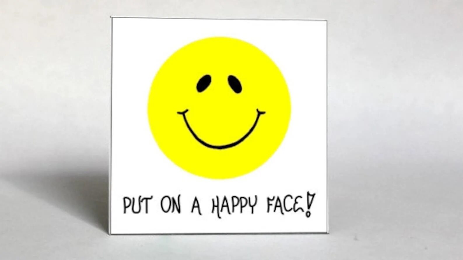 Happy Happy face. Hey put on a Happy face. Картинки к песне Happy face. Happy желтая улыбка люди. Happy face слушать