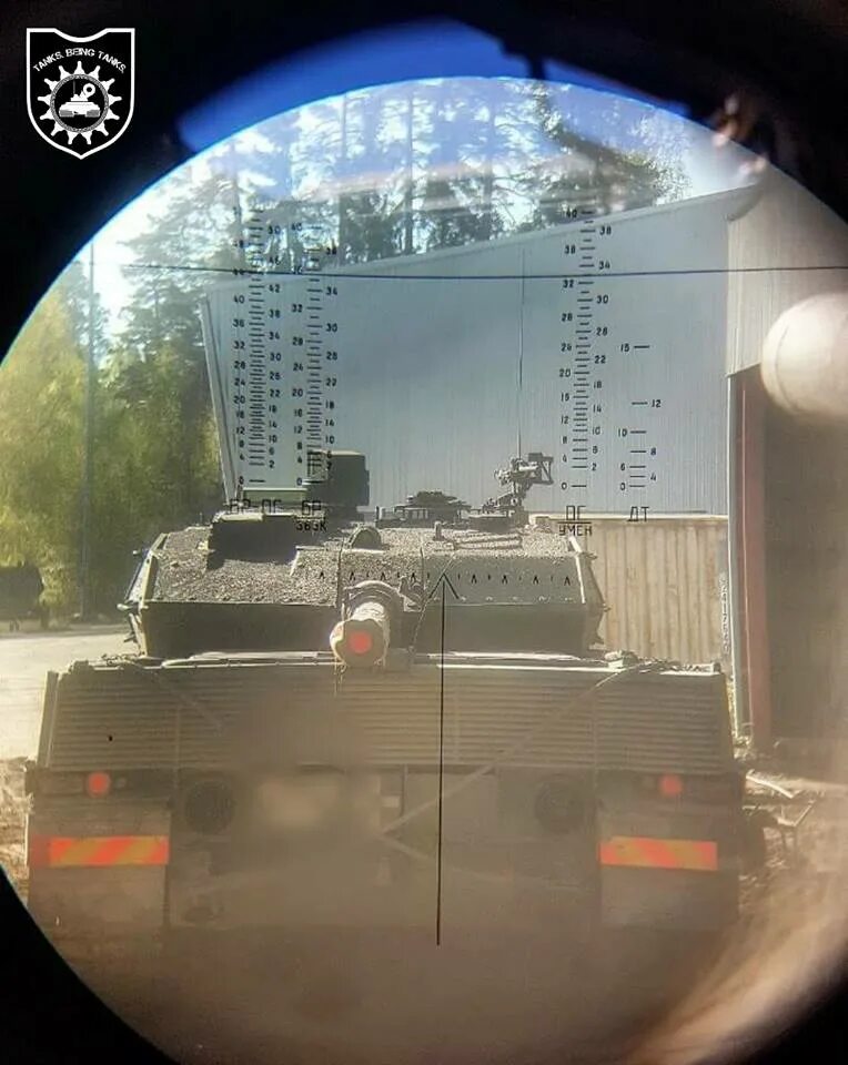 Как прицеливается танк. Прицел т80. прицел танка т80. прицел танка т-72. прицел наводчика т-80.