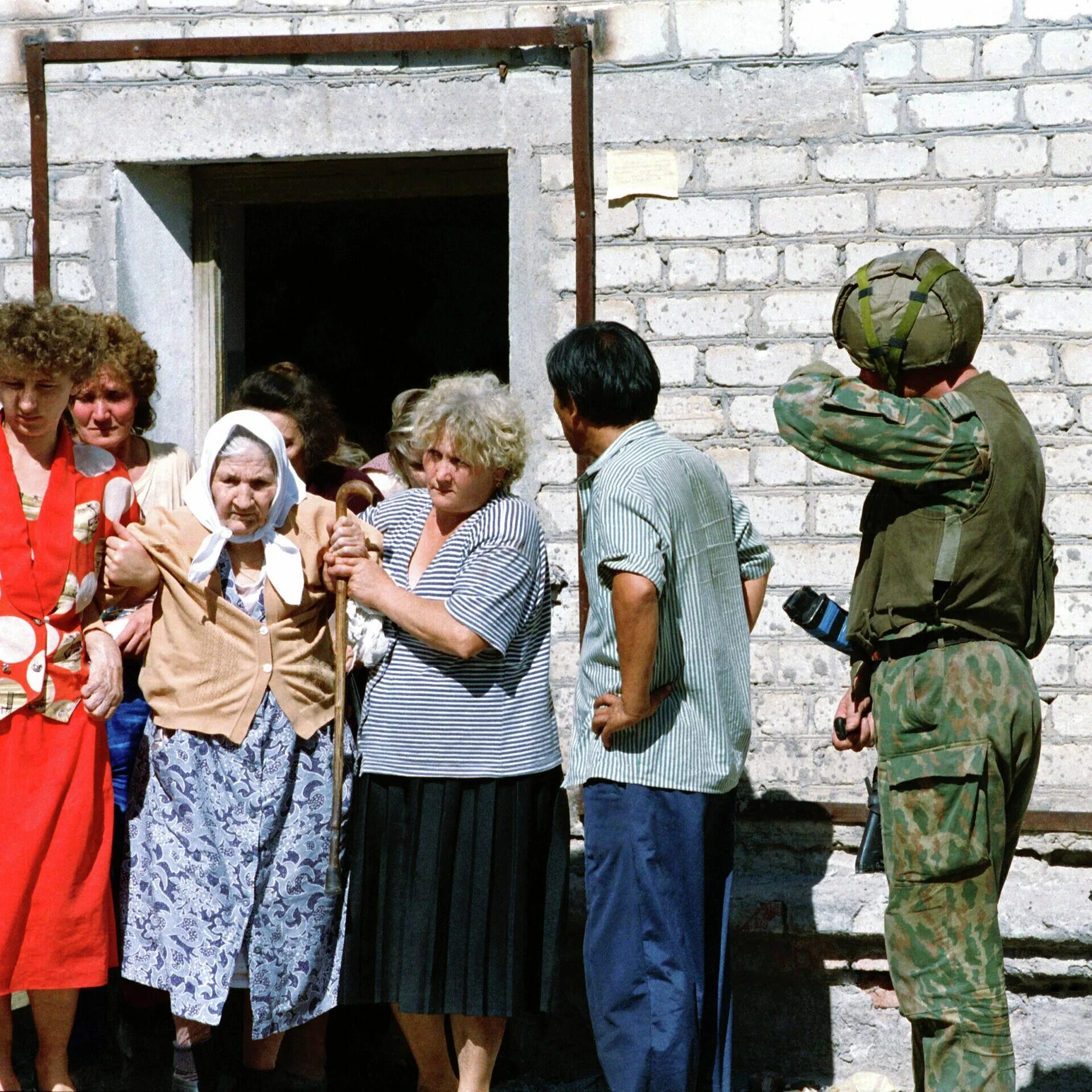 Басаев захват больницы Буденновск. Терроризм Буденновск 1995. Захват роддома