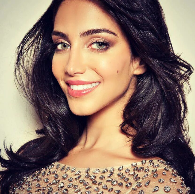 Хайфа вахби фото. Красивые ливанские женщины. Ливанские красавицы. Ливан женщины. Ливан женщины.