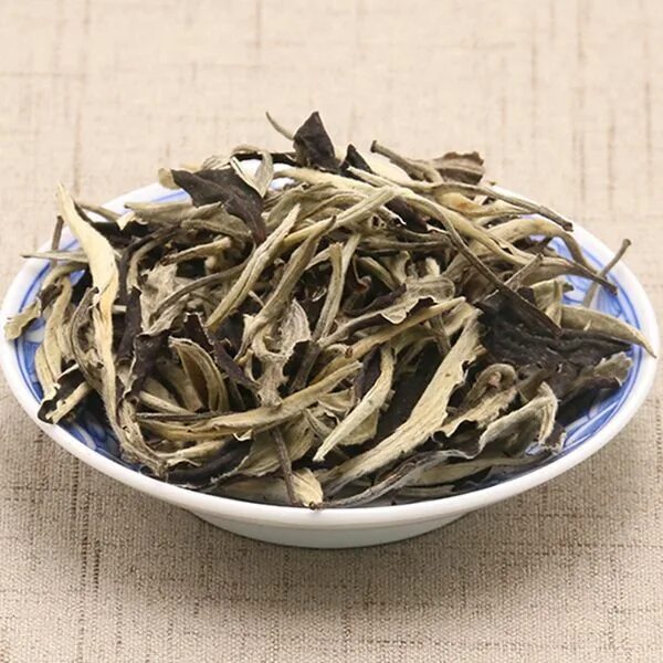 Белый лунный чай. Китайский белый чай пуэр. Белый чай Юнань. Белый лунный свет чай. Цайченг белый лунный свет чай.