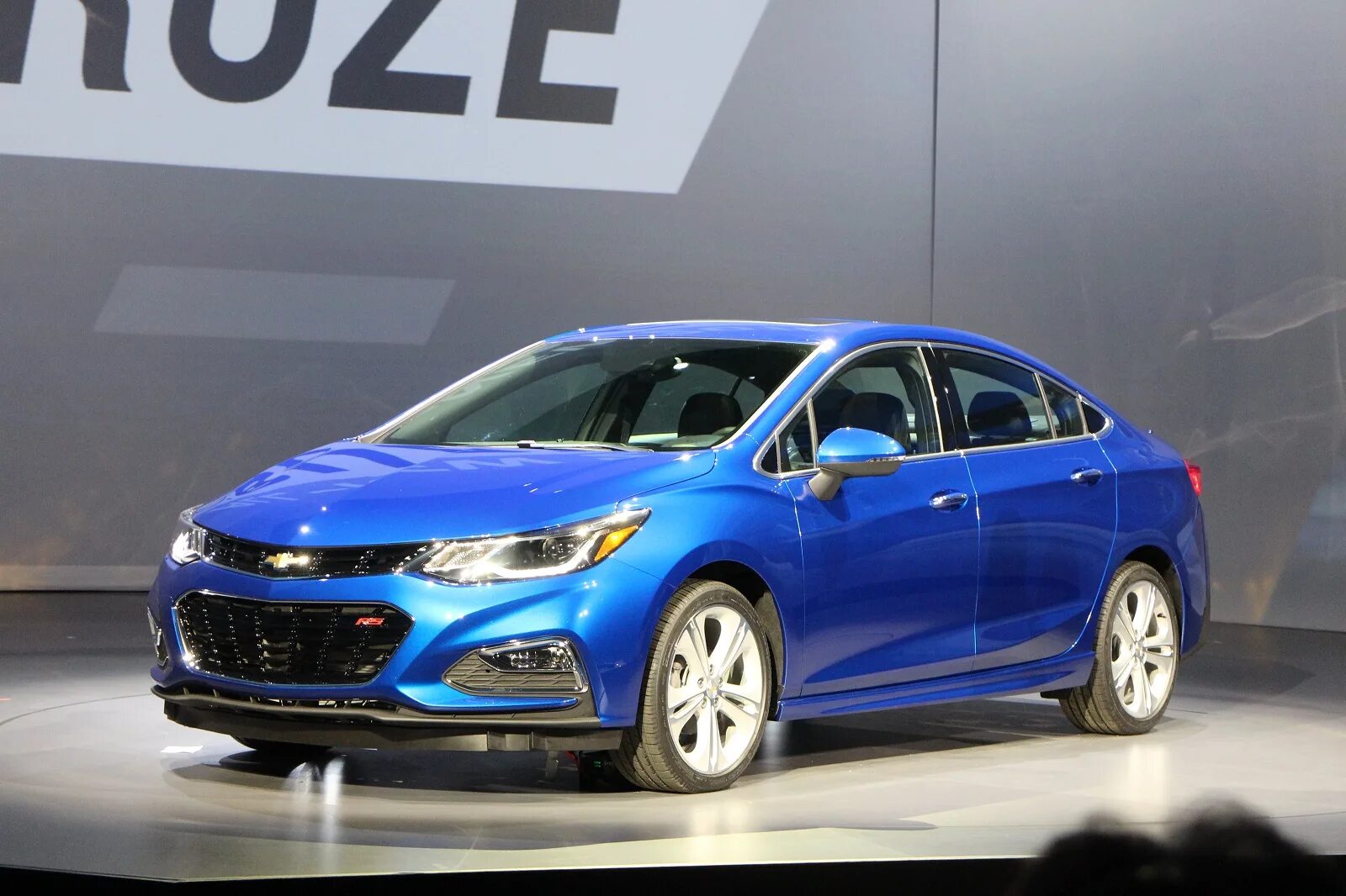 Chevrolet Cruze 2016. Chevrolet Cruze 2022. Новый Шевроле Круз 2022. Шевроле Круз 2016. Шевроле новые цена фото