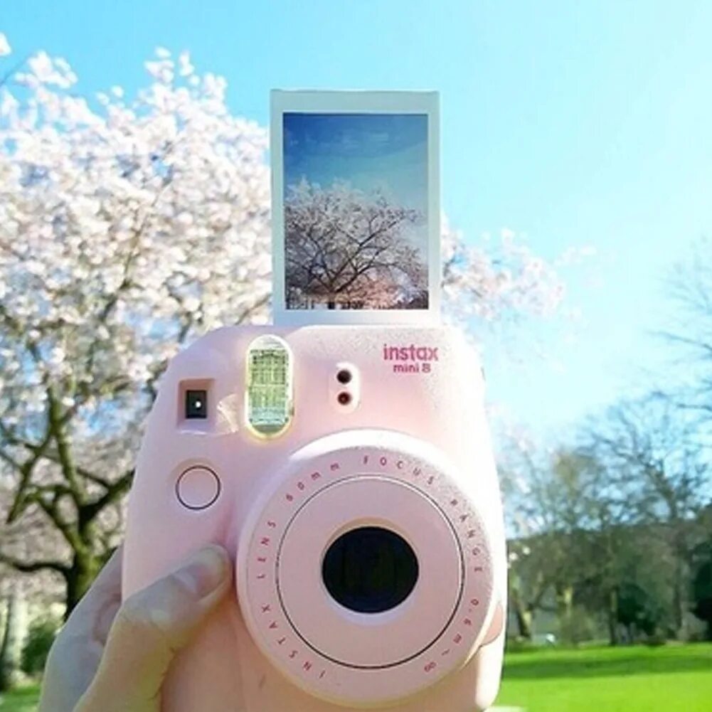 Instax mini 11 белый. Маленький фотоаппарат с хорошим качеством. Детский пластмассовый фотоаппарат. Фотокамера fujifilm instax mini 9 эстетика. Маленький фотоаппарат с хорошим качеством.