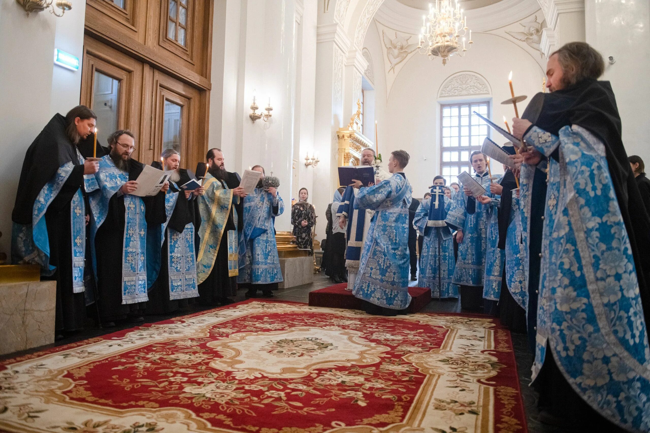 Православную службу вечернюю. Православная служба. Похвала Пресвятой Богородицы богослужение. Суббота акафиста похвала Пресвятой Богородицы служба. Казань православная.