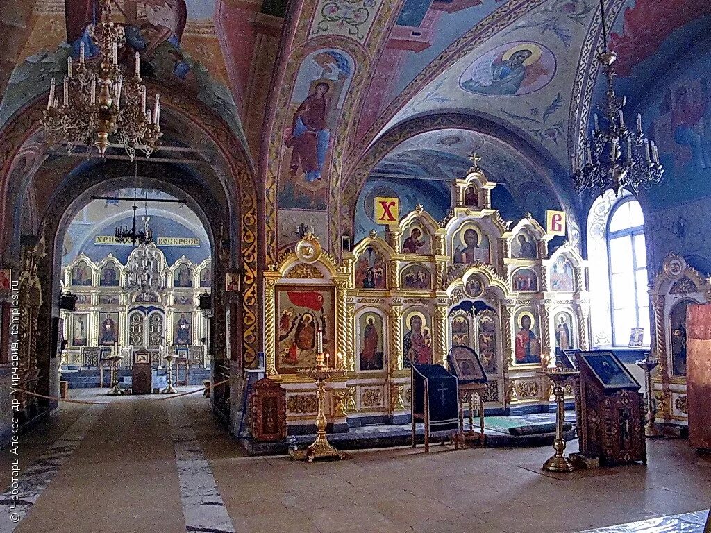 интерьер воскресенского собора новоиерусалимского монастыря. храм рождества христова в митино архитектура. екатерининский придел петропавловского собора. новоиерусалимский монастырь голгофа. приделы собора.