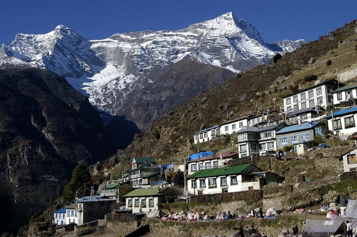 Гималаи высота над уровнем моря. Намче базар Непал. Деревня Намче Непал. Намче базар Эверест. Намче базар Непал высота.