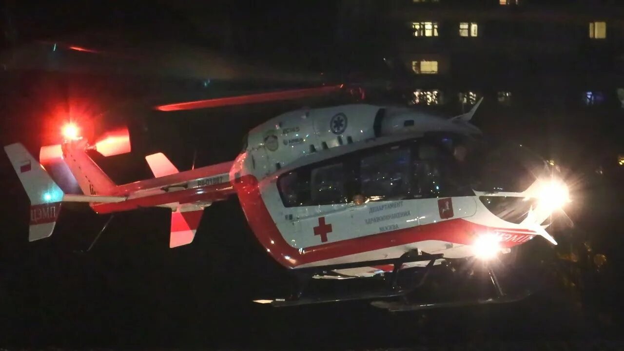 Вертолеты над москвой 14.03 2024. Бк-117 вертолет. медицинский вертолет в москве. вертолеты московского авиационного центра. биссектриса вертолет медэвак.