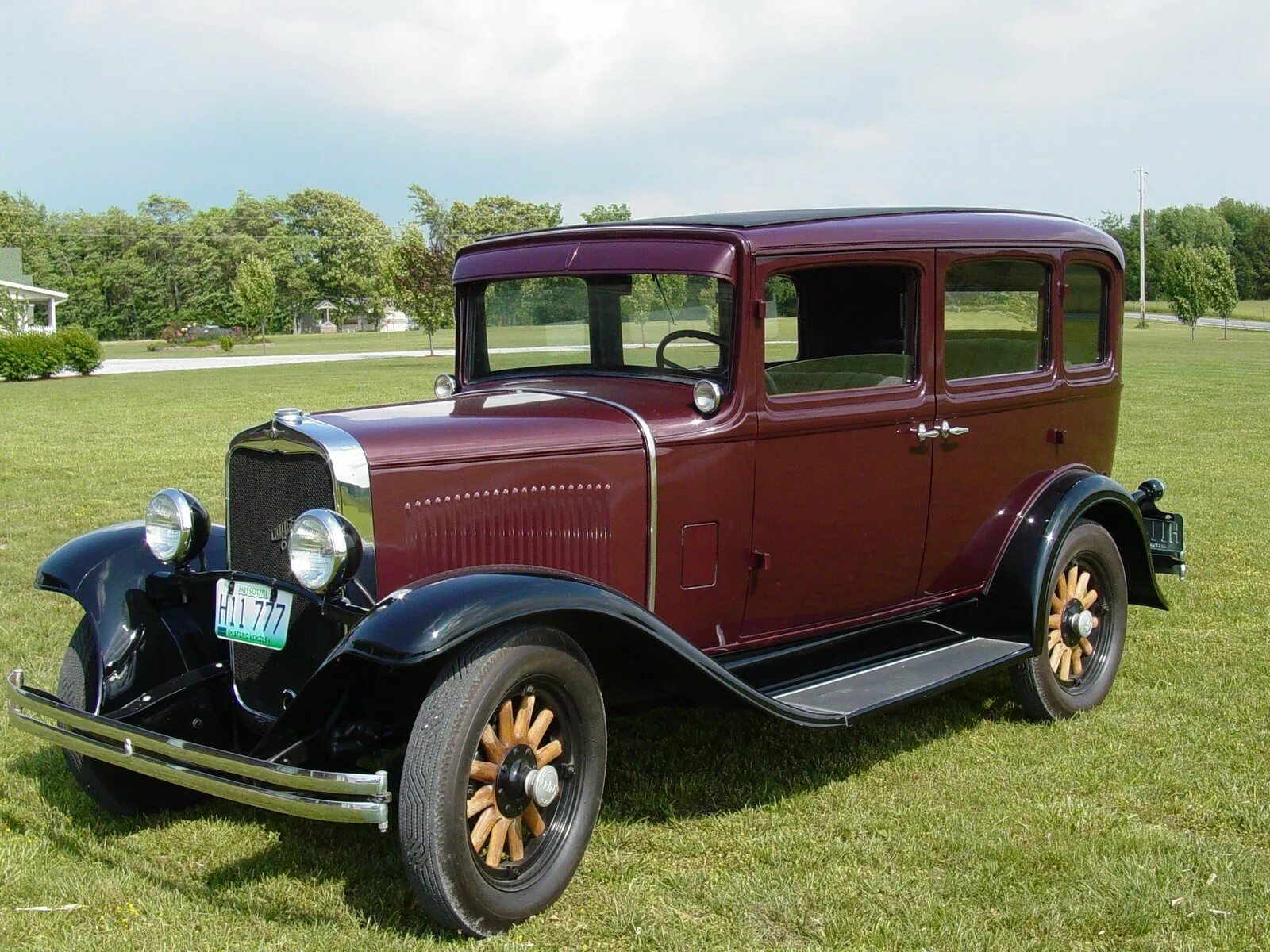 Первая модель 8. Dodge 1930. Додж 1930. Додж 1914 года. Додж 1930 года.