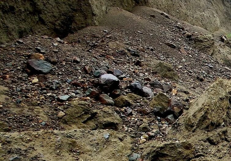 Сель алтай. Грязевая сель. потоки камня и грязи в горных районах. грязевой поток камней. сель оползень кемеровская область.