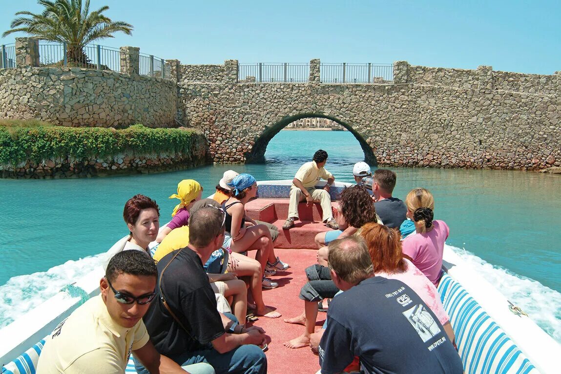 Какие экскурсии в хургаде. El gouna египет. египетская венеция экскурсия хургада. эль-гуна египет экскурсии. эль гуна хургада.