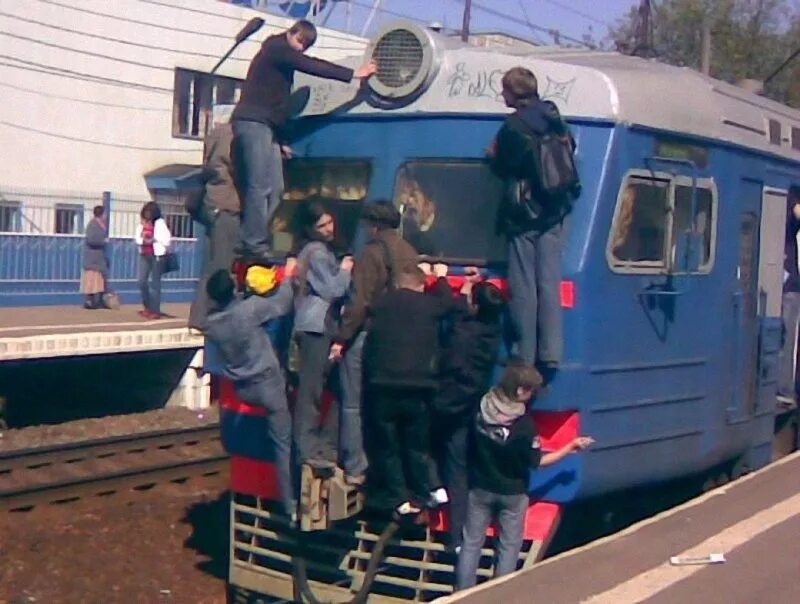 Электричка пародия. Электричка пародия
