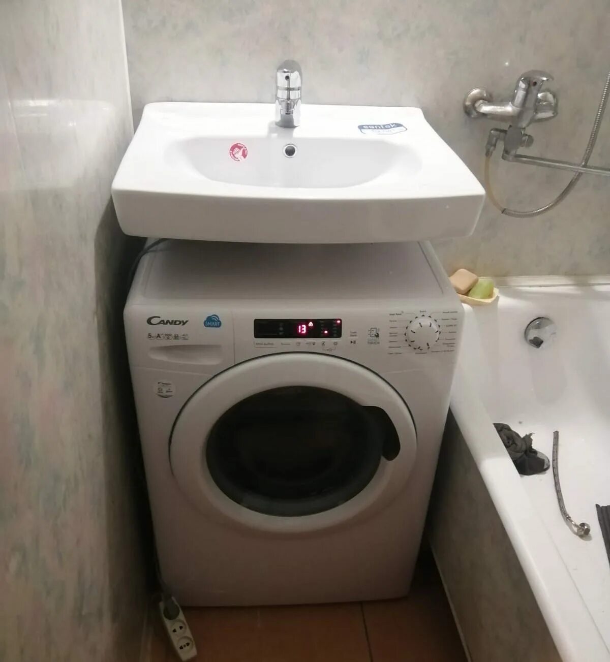 Стиральная машина candy smart touch. Candy aqua 114d2. Стиральная машина candy cs34 105 1d1/2-07. Стиральная канди cs34 1062. Компактная стиральная машина candy 2008 года.