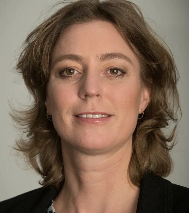 тренинги для персонала. бизнесмены переговоры. деловые переговоры. предприятия и организации. подбор персонала.