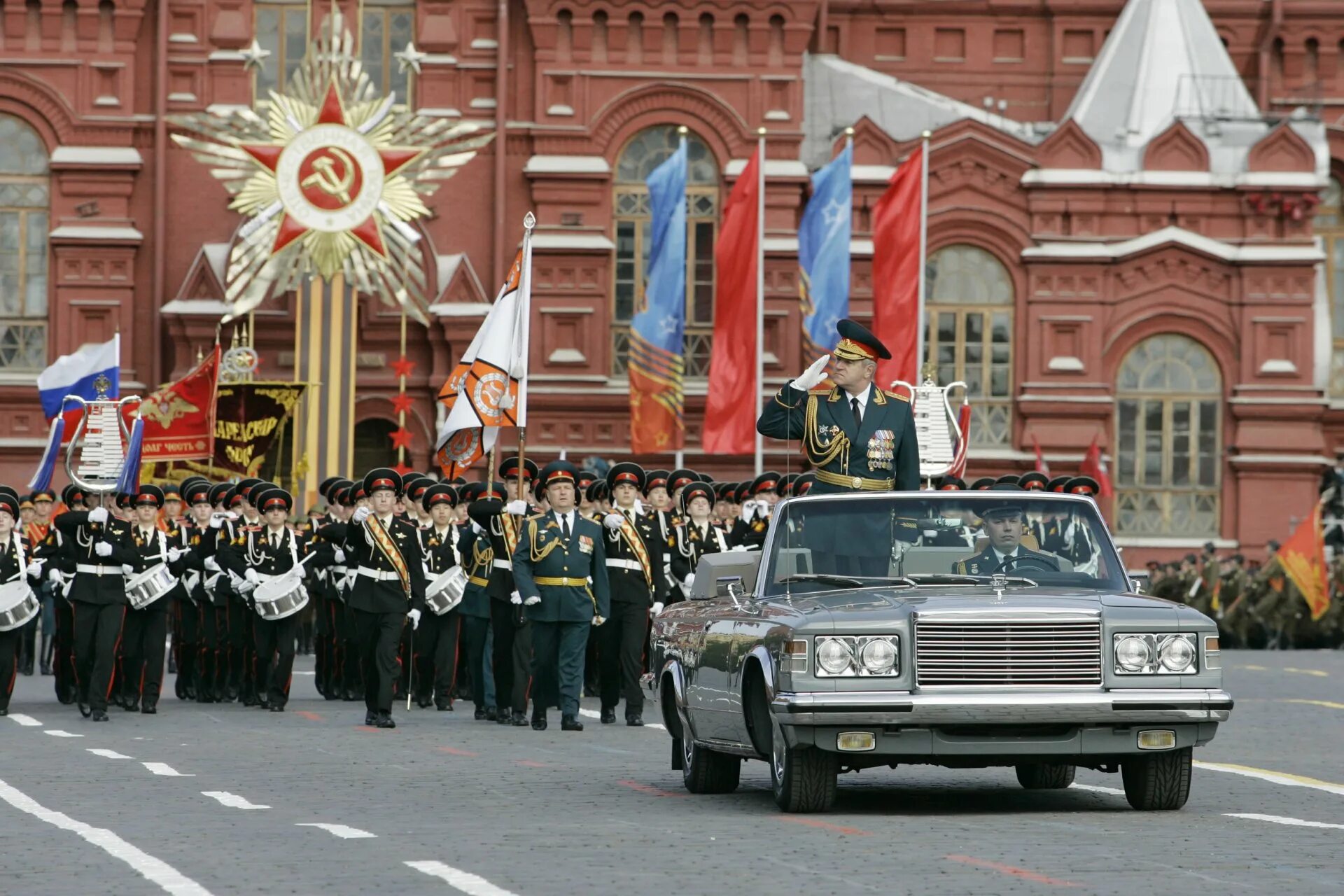 Парад Победы в Москве. Парад 9 мая Москва. День Победы парад Победы. 9 Мая день Победы парад Москва. Читать парад