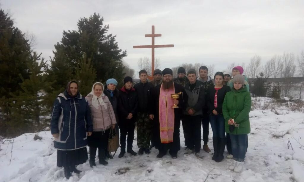 Расписание большая мурта. Село Хлоптуново Сухобузимский район. Село Атаманово Красноярского края храм. Сухобузимский Свято Троицкий храм. Большая Мурта храм.