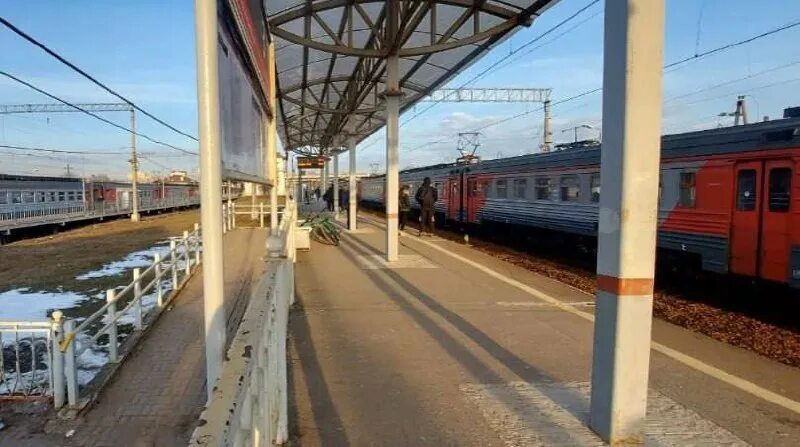 электричка шушары пушкин. электричка шушары пушкин. станция шушары. безбилетники олсон. электричка шушары пушкин.