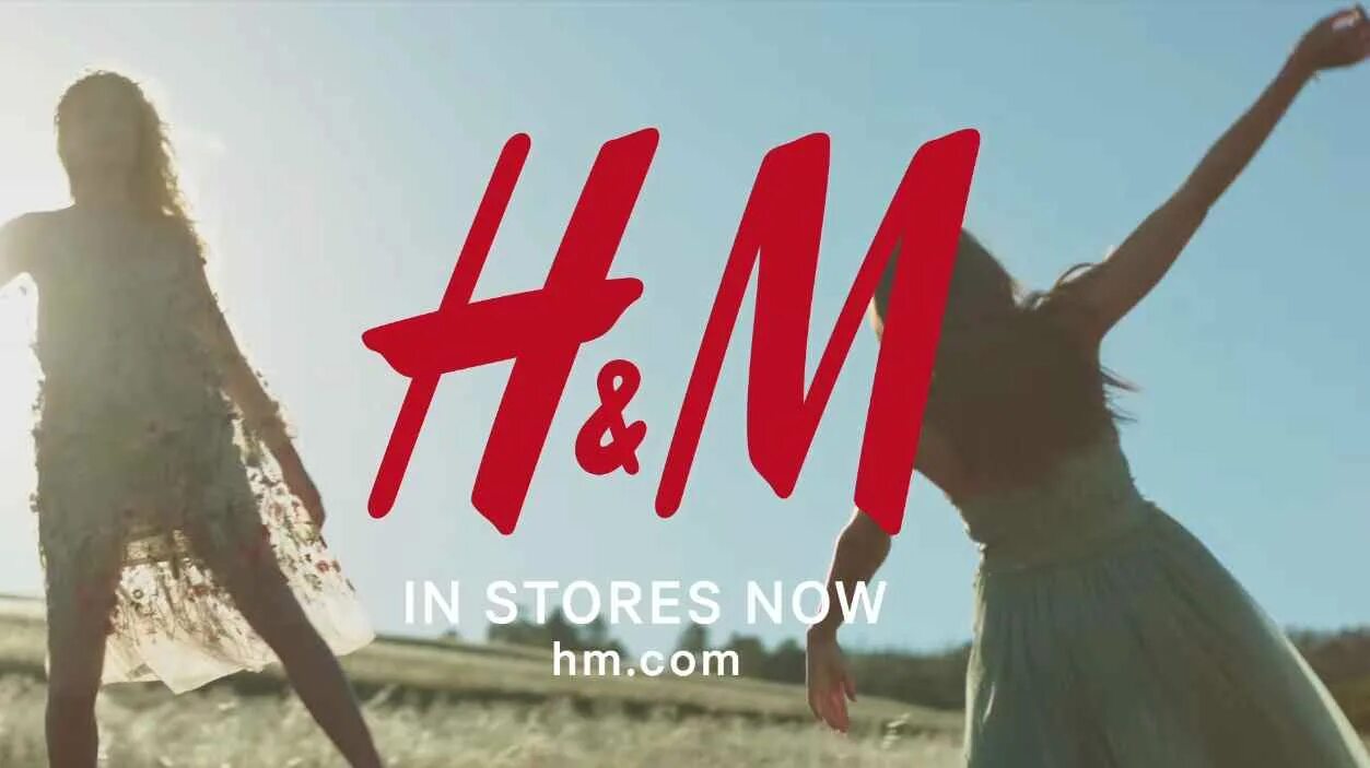 Https m com h. Реклама h m. H&M слоган. Реклама h m 2021. Реклама одежды HM.