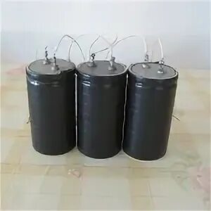 зарядное из конденсатора пленочного. конденсатор 400v 10uf. конденсатор осевой 035002s. зарядка конденсатора от электрофорной машины. схема разрядки конденсатора.