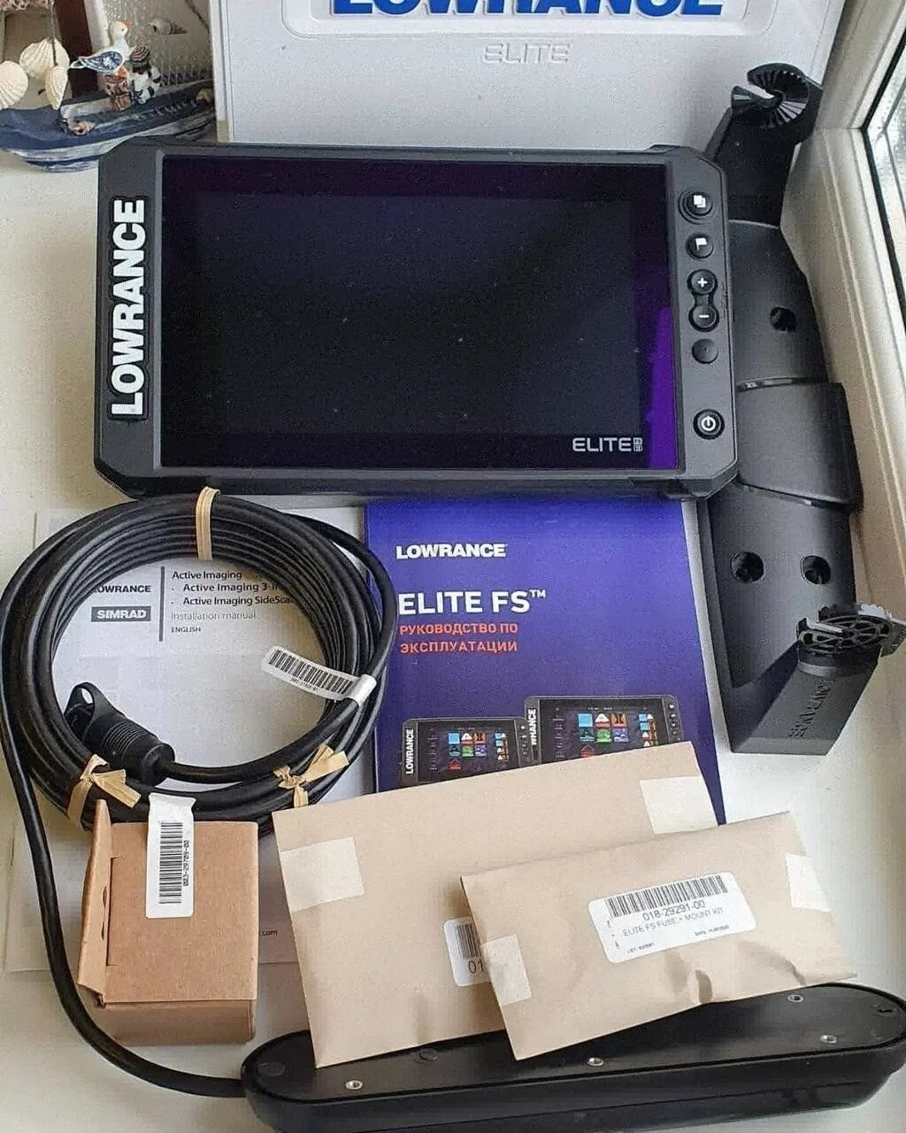 Lowrance Elite 7 FS. Lowrance Elite 9 FS. Эхолот Lowrance Elite FS 9 С датчиком Active Imaging 3-in-1. Комплектация Lowrance 9 FS. Лоуренс элит 9 fs