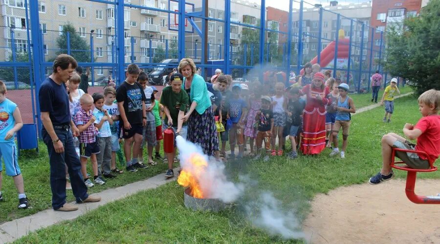 Погода мстихино. Мстихино. Мстихино Калуга. Деревня Мстихино. Детский сад Мстихино.