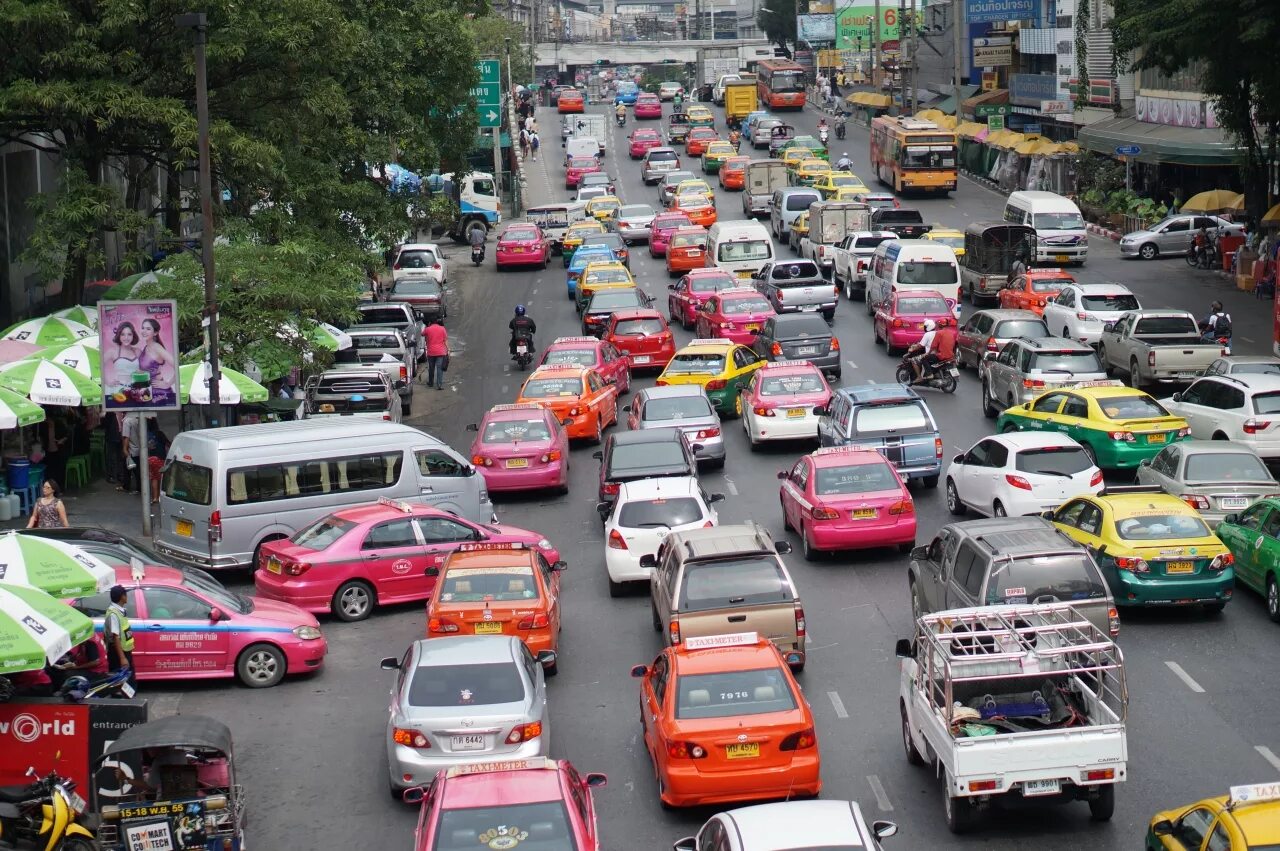 Такси Бангкок. Тайланд Бангкок такси. Автомобили такси в Бангкоке. Самая популярная машина в Бангкоке. Камеры бангкока