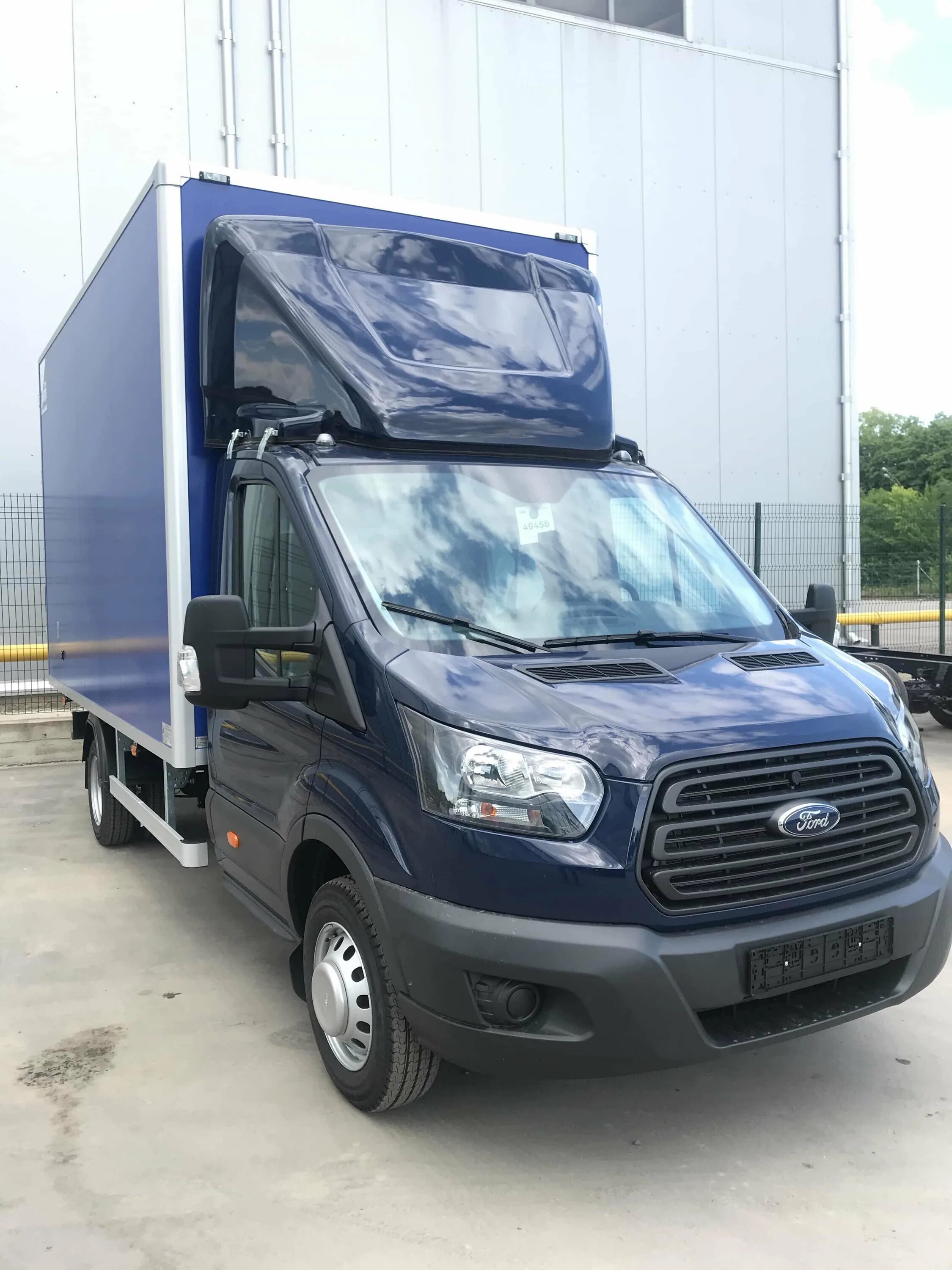 Ford Transit 2020 грузовой. Форд Транзит грузовой 2021. Ford Transit бортовой 2018. Форд Транзит бортовой 2020.