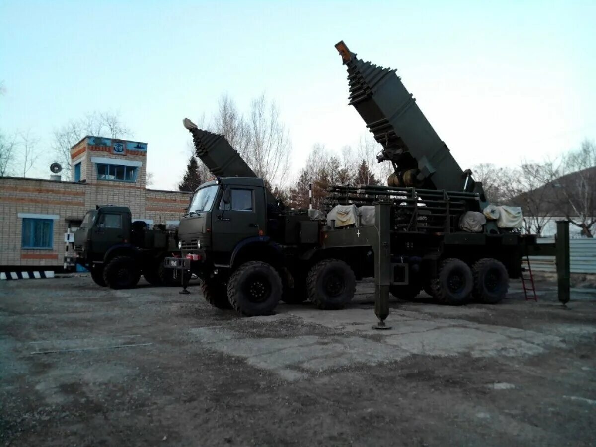 Станция помех мурманск. Станция помех мурманск. Комплекс рэб красуха-4 состав. Мурманск бм комплекс рэб. Красуха комплекс рэб.