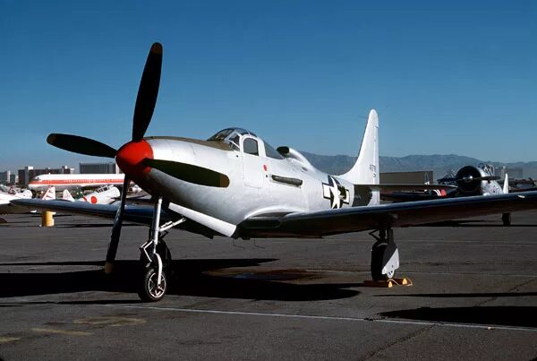 P 63 4. Bell p-63 Kingcobra. Самолет р-63 Кингкобра. П 63 Кинг Кобра. Кинг Кобра самолет.