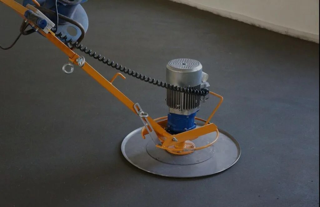 Полусухая цементно-песчаная стяжка. Полусухая стяжка м200. Полусухая стяжка,механизированная стяжка пола. Механизированная полусухая стяжка пола. Технология механизированная стяжка пола.