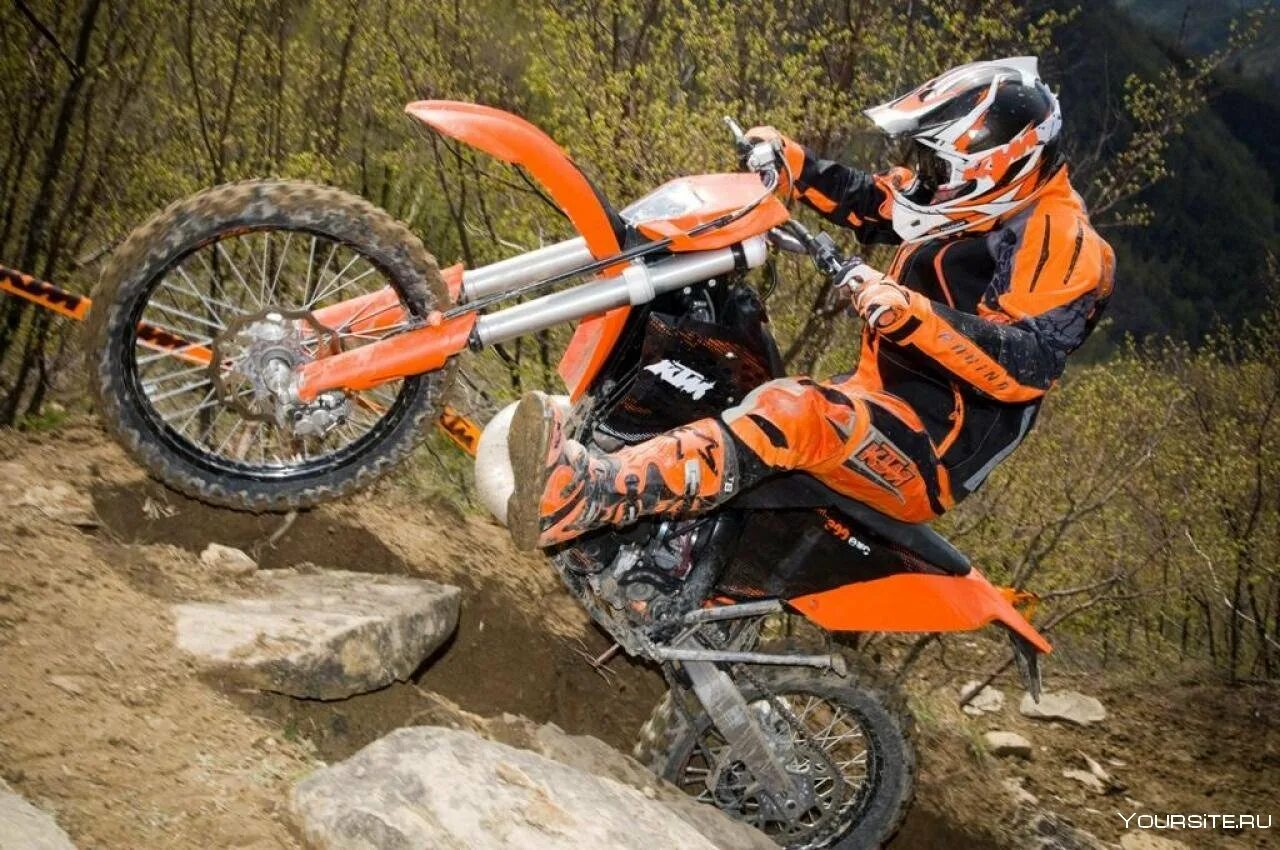 КТМ 450 эндуро. КТМ кросс эндуро. КТМ эндуро 1200. Кроссовый KTM 250 оранжевый.