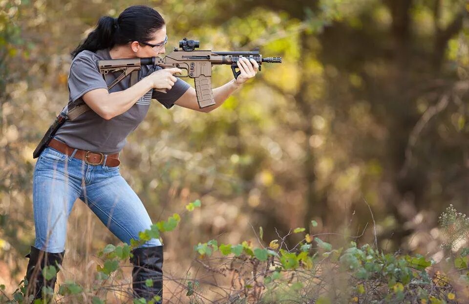 Сильвестр сталлоне рэмбо. Идти пулемет. Идти пулемет. Современная пехота. Солдат с пулеметом.