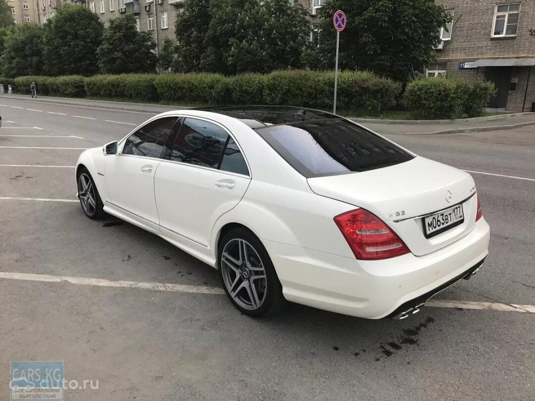 Купить мерседес w221. Мерседес w221 AMG. Мерседес 221 АМГ. Mercedes 221 s class белый. Mercedes s class w221 белый.