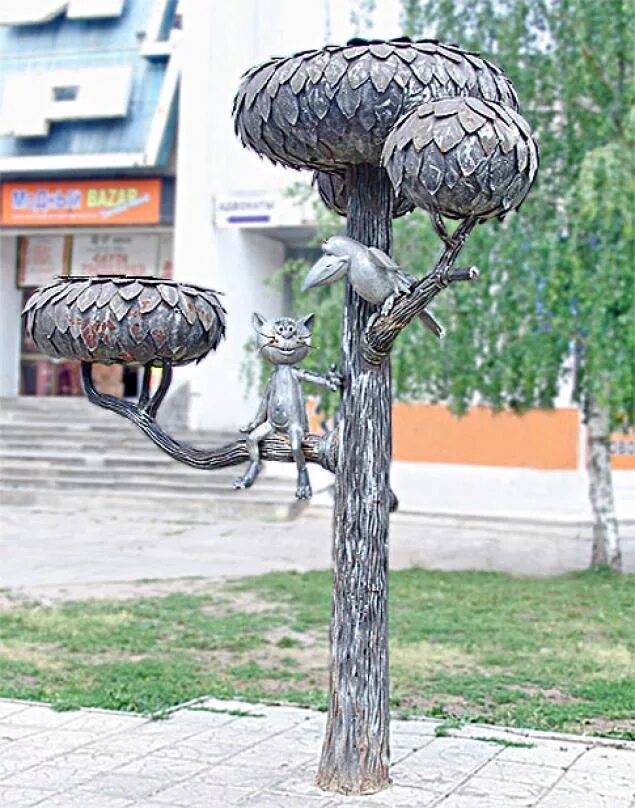 Памятник коту лизюкова. Памятник котенку с улицы лизюкова в воронеже. кот с улицы лизюкова воронеж. котёнок с улицы лизюкова (памятник). воронеж улица лизюкова памятник.